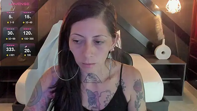 Snapshot of dark_gotica chatting on 07-15-26, 12:39 dark gotica online show from 07-15-26, 12:39
