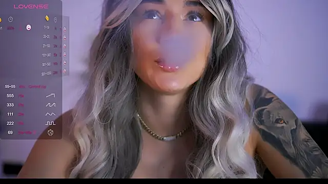 AishaCarter online show from 09-10-25, 06:07