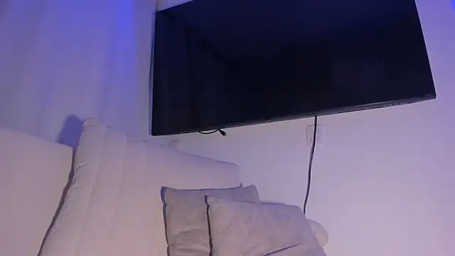 HannahDavis  online show from 05-08-26, 10:52