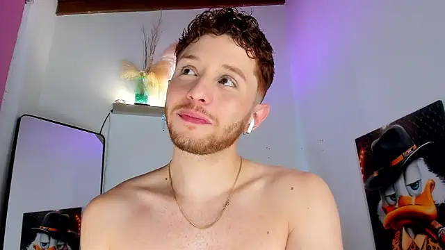 Snapshot of Juan_Castano chatting on 09-21-25, 07:13 Juan Castano online show from 09-21-25, 07:13