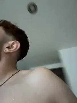 Juan Castano online show from 01-12-26, 03:24