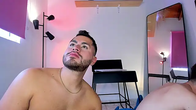 Juan Castano online show from 01-12-26, 03:30