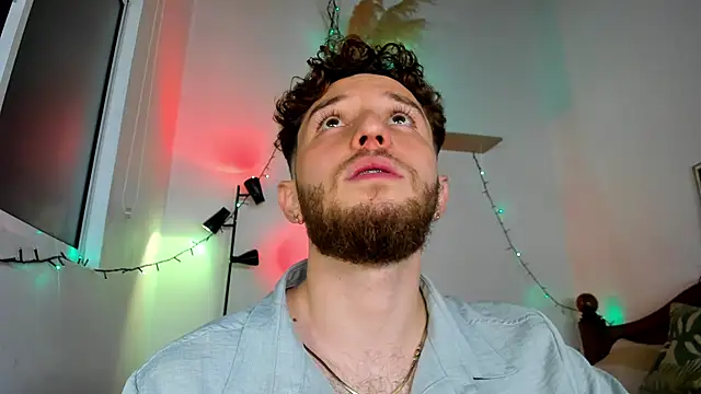 Juan Castano online show from 12-18-25, 07:24