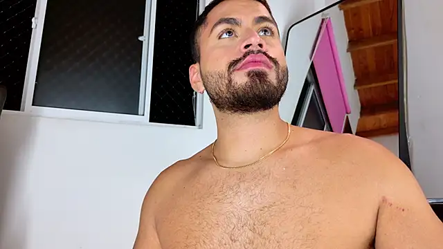Juan Castano online show from 05-21-26, 05:49