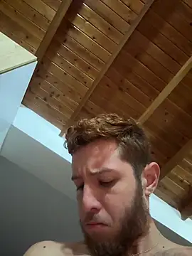 Snapshot of Juan_Castano chatting on 03-14-25, 06:53 Juan Castano online show from 03-14-25, 06:53