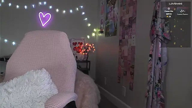 K4Li3Rxyzz online show from 02-24-26, 08:21