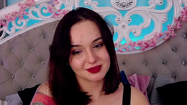 Snapshot of MeIisaLove chatting on 02-26-26, 07:25 MeIisaLove online show from 02-26-26, 07:25