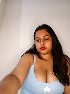 bumblebeegirl online show from 02-04-26, 12:22