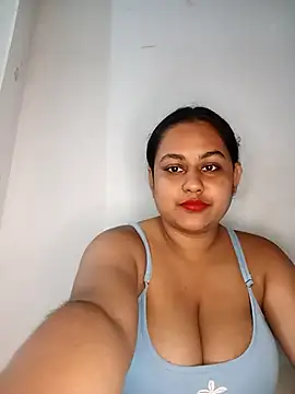 bumblebeegirl online show from 10-14-25, 12:50