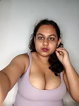 bumblebeegirl online show from 02-23-25, 06:12