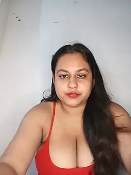 bumblebeegirl online show from 07-04-26, 02:21