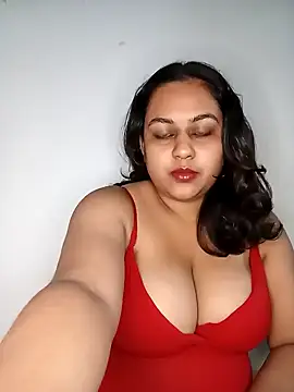 bumblebeegirl online show from 01-24-25, 03:34