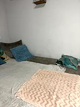 alexababy online show from 10-16-25, 06:32