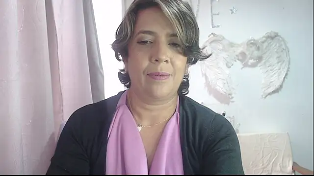 Snapshot of Victoria_meester chatting on 09-10-25, 02:49 Victoria meester online show from 09-10-25, 02:49