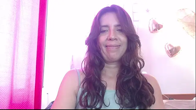 Snapshot of Victoria_meester chatting on 02-28-25, 04:20 Victoria meester online show from 02-28-25, 04:20