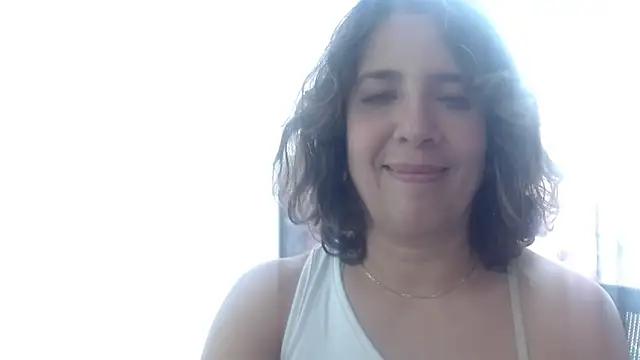 Victoria meester online show from 05-15-26, 04:05