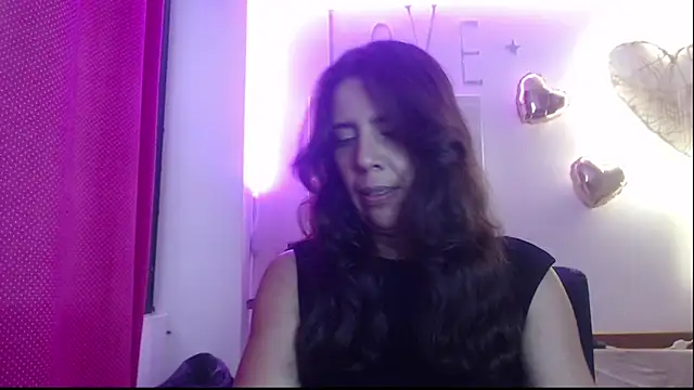 Snapshot of Victoria_meester chatting on 02-26-25, 10:36 Victoria meester online show from 02-26-25, 10:36