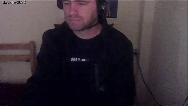 Davidhv2022 online show from 10-29-25, 02:27