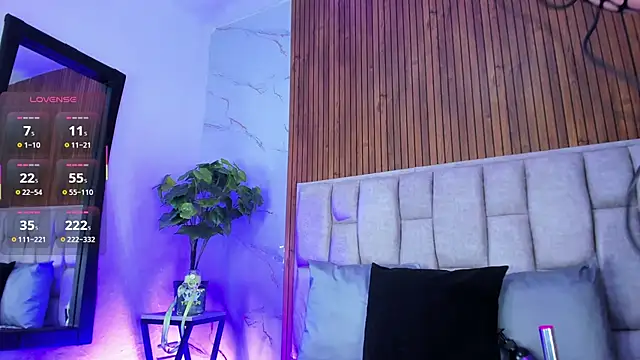 Ambar Fox29 online show from 11-19-25, 03:17