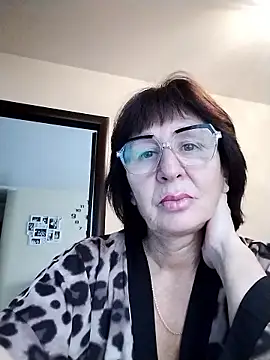 AlbinaXPretty online show from 10-22-25, 07:19