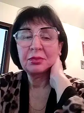 AlbinaXPretty online show from 03-22-25, 09:45