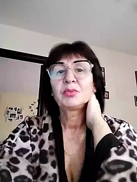 AlbinaXPretty online show from 10-27-25, 09:43