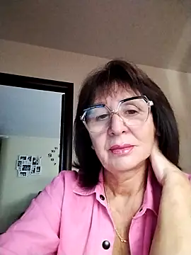 AlbinaXPretty online show from 09-28-25, 07:26