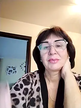 AlbinaXPretty online show from 10-20-25, 06:15