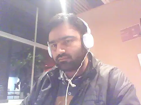 JohnBond009 online show from 04-15-26, 07:58