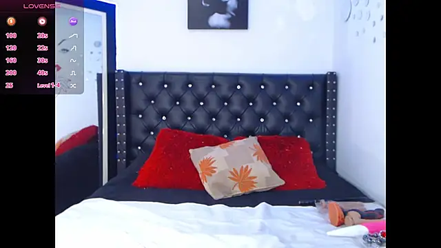 RosseRamiirez online show from 12-21-25, 08:42