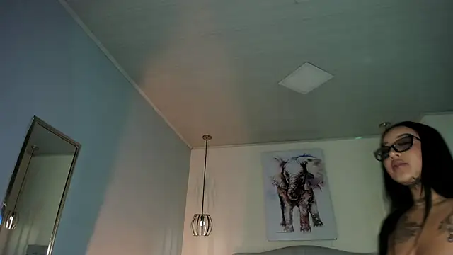 ayshel   online show from 10-13-25, 04:58