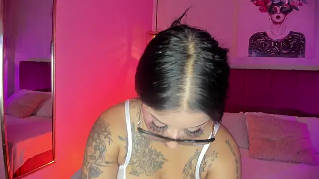 ayshel   online show from 11-05-25, 08:12