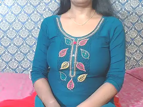 Snapshot of nikitahot3 chatting on 05-16-26, 10:47 nikitahot3 online show from 05-16-26, 10:47