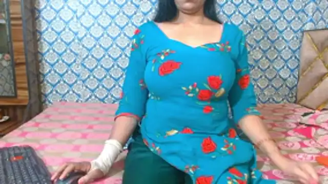 nikitahot3 online show from 11-20-25, 12:55