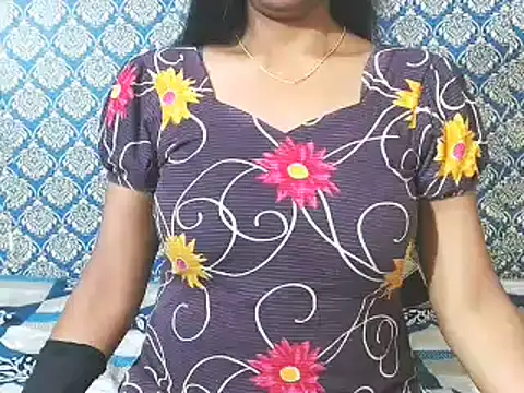 Snapshot of nikitahot3 chatting on 05-26-26, 11:58 nikitahot3 online show from 05-26-26, 11:58