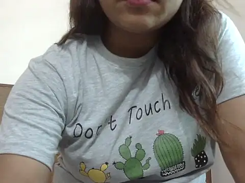 shekira99 online show from 10-24-25, 01:04