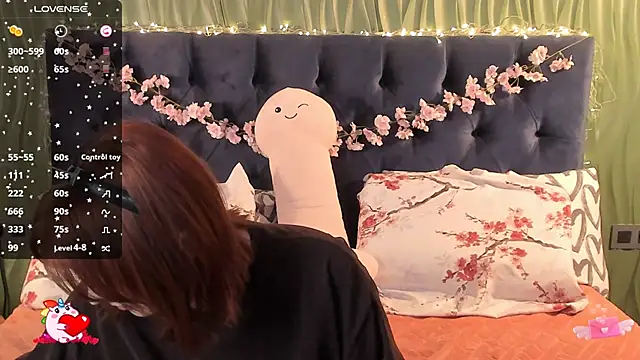 Snapshot of AliceLanley chatting on 10-03-25, 11:12 AliceLanley online show from 10-03-25, 11:12