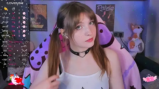 Snapshot of AliceLanley chatting on 12-10-24, 11:43 AliceLanley online show from 12-10-24, 11:43