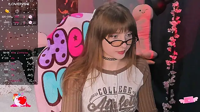 Snapshot of AliceLanley chatting on 12-03-24, 11:29 AliceLanley online show from 12-03-24, 11:29