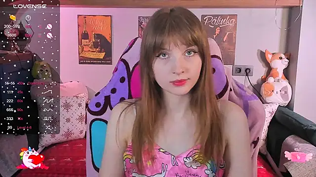 Snapshot of AliceLanley chatting on 12-08-24, 11:24 AliceLanley online show from 12-08-24, 11:24