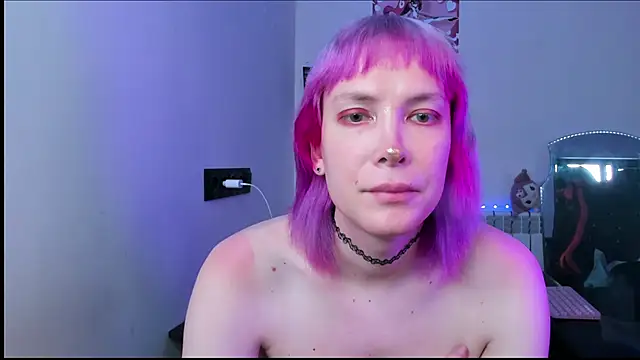 Snapshot of dollmore chatting on 06-17-26, 02:38 dollmore online show from 06-17-26, 02:38