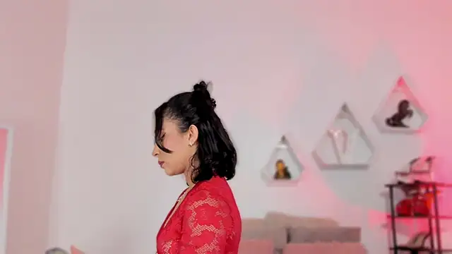 valerycolins online show from 12-20-25, 04:59