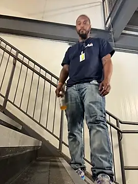 Snapshot of Stressreliever82 chatting on 02-27-26, 07:14 Stressreliever82 online show from 02-27-26, 07:14