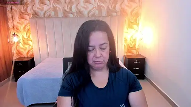 lucia vonne  online show from 05-12-26, 06:47