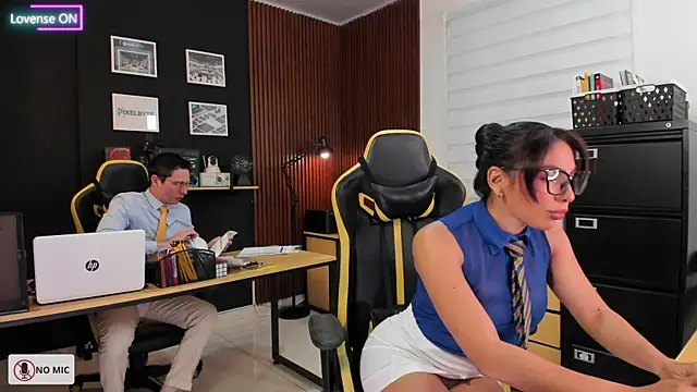Office Naughty Girl online show from 03-20-25, 04:42
