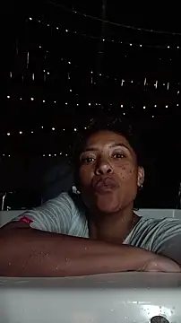 Snapshot of _Victoria_Hills chatting on 11-05-25, 02:58 Victoria Hills online show from 11-05-25, 02:58