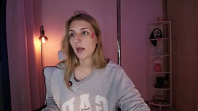 Dakotaa  online show from 12-17-25, 04:39