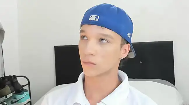 angelcortes online show from 01-10-25, 10:46