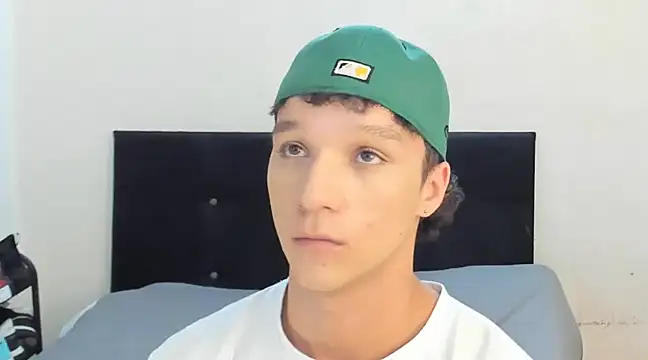 angelcortes online show from 01-30-25, 03:51