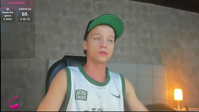 angelcortes online show from 12-01-25, 01:34